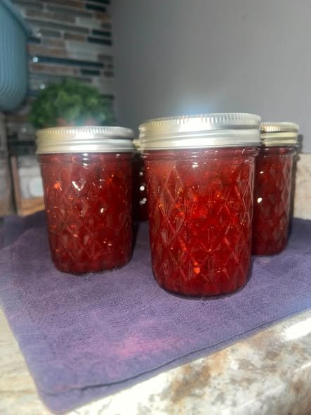 Sugar-Free Spicy Strawberry Jalapeño Jam for High-Protein Diets