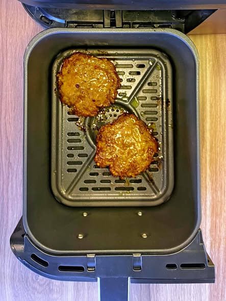 Easy 15-Minute Air Fryer Burger Patties for High-Protein Meal Prep