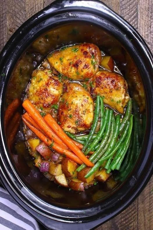 Slow Cooker Honey Garlic Chicken (High Protein, Easy Prep)