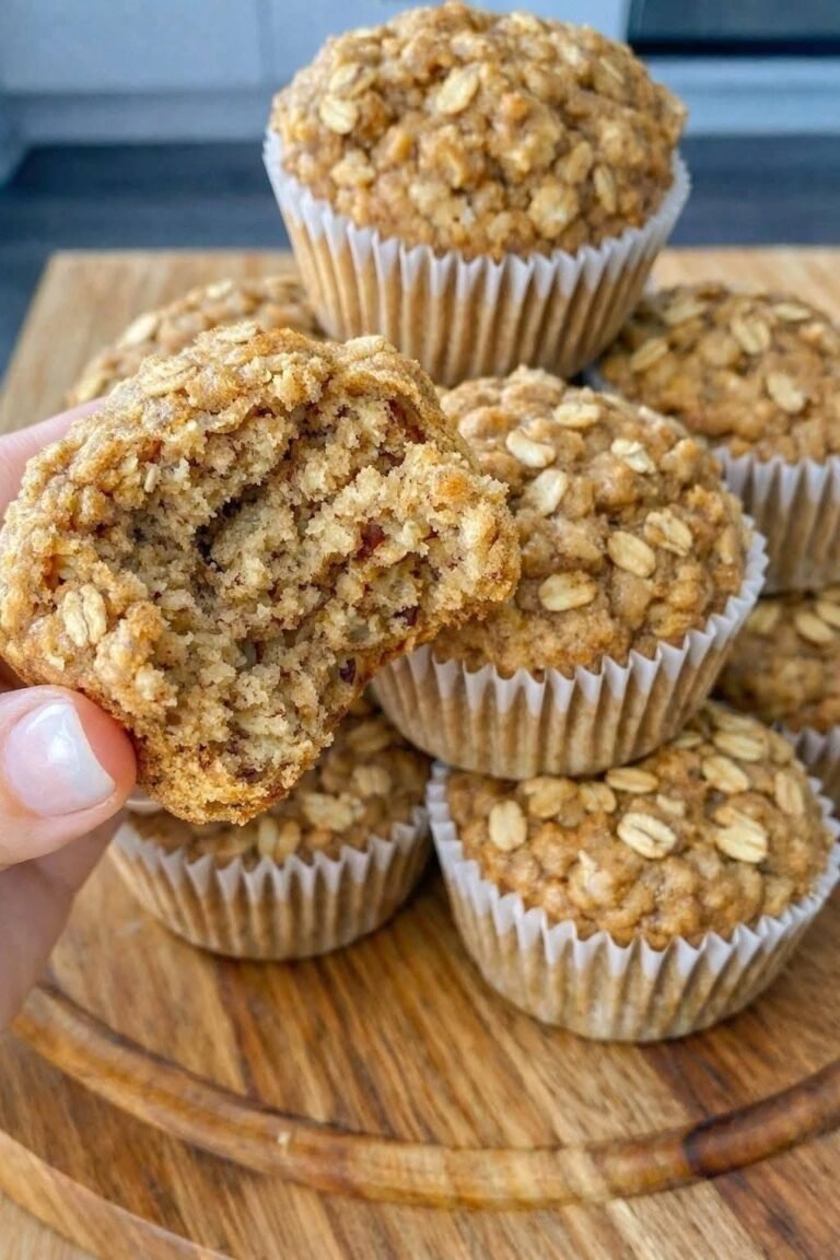 Healthy Low-Carb Protein Oatmeal Breakfast Muffins