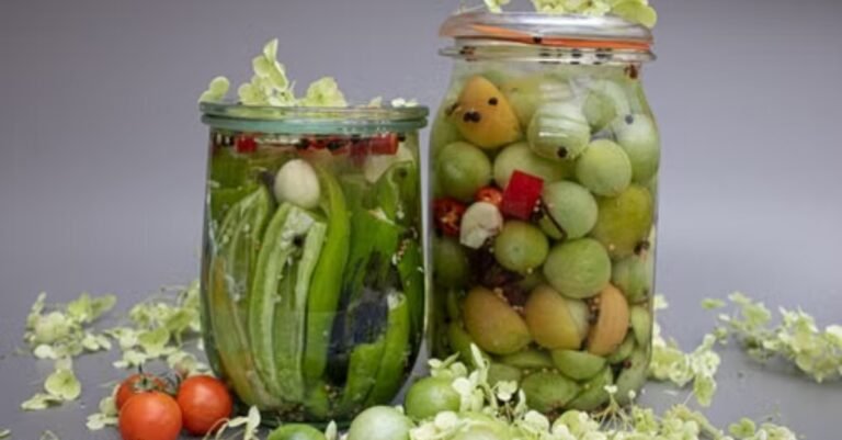 Zesty Pickled Brussels Sprouts: Easy Low-Carb Snack