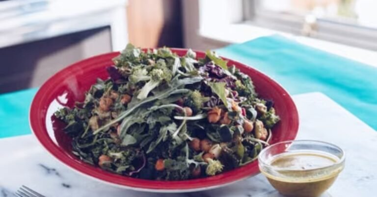 Creamy Low-Carb Honeycrisp Apple and Broccoli Slad