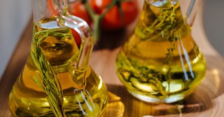 Robust Cracked Black Pepper Oil for High-Protein Meal Prep
