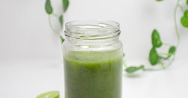 Hydrating Low-Carb Cucumber Celery Elixir for Skin Glow