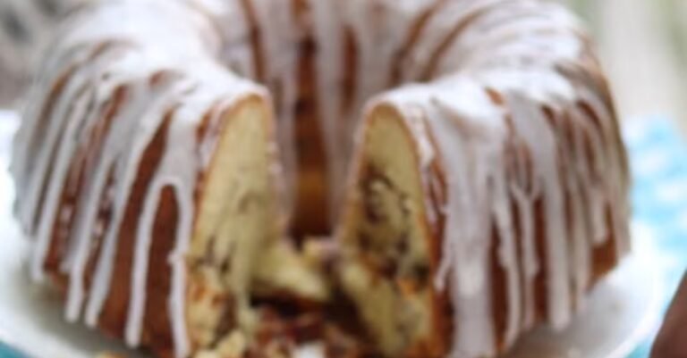 High Protein Apple Pumpkin Pecan Bundt Cake (Low Carb Recipe)