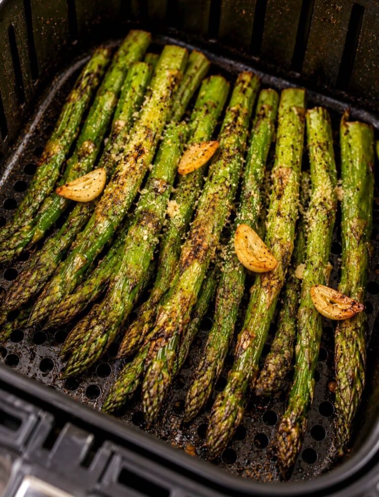 Easy Garlic Parmesan Air Fryer Asparagus (Low-Carb Side)