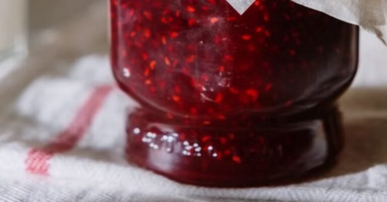 Homemade Low-Carb Cranberry Apple Spread (Keto-Friendly)